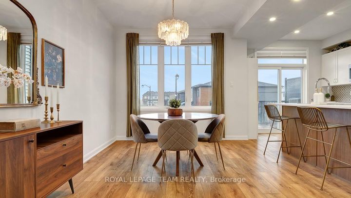 Photo 2 at 520 Aglish Mews, Nepean (Half Moon Bay), Ottawa