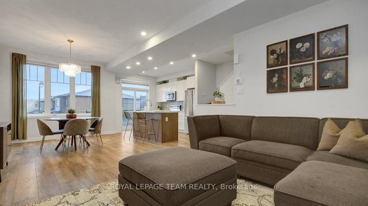 Photo 7 at 520 Aglish Mews, Nepean (Half Moon Bay), Ottawa