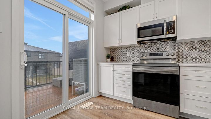 Photo 16 at 520 Aglish Mews, Nepean (Half Moon Bay), Ottawa