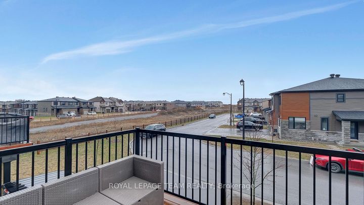 Photo 24 at 520 Aglish Mews, Nepean (Half Moon Bay), Ottawa