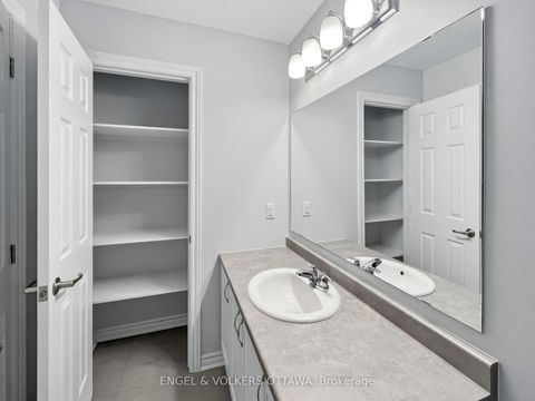 Photo 14 at 44 - 149 Anthracite Private, Nepean (Heritage Park), Ottawa