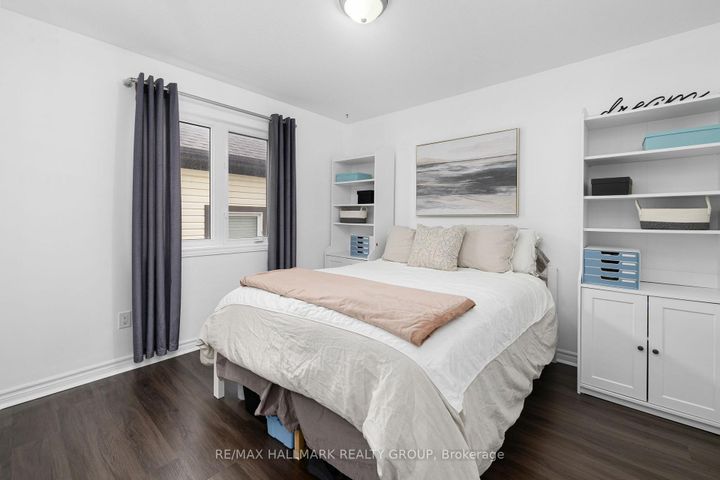 Photo 23 at 529 Dundonald Drive, Nepean (Half Moon Bay), Ottawa
