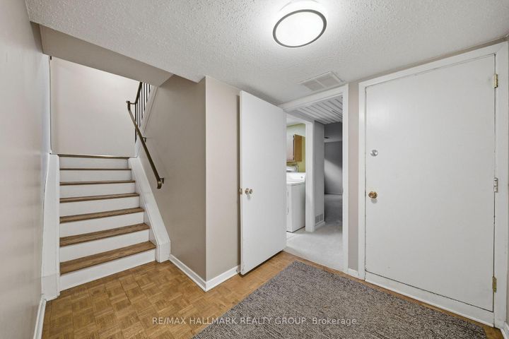 Photo 21 at 69 Woodmount Crescent, Nepean (Borden Farm/Stewart Farm/Carleton Heights/Parkwood Hills), Ottawa