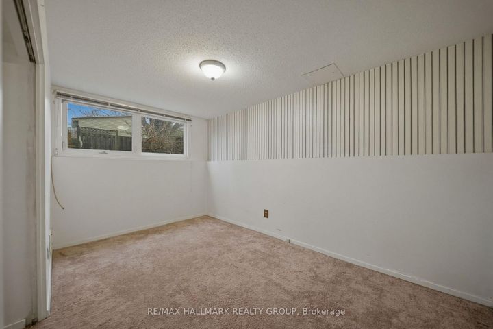 Photo 22 at 69 Woodmount Crescent, Nepean (Borden Farm/Stewart Farm/Carleton Heights/Parkwood Hills), Ottawa