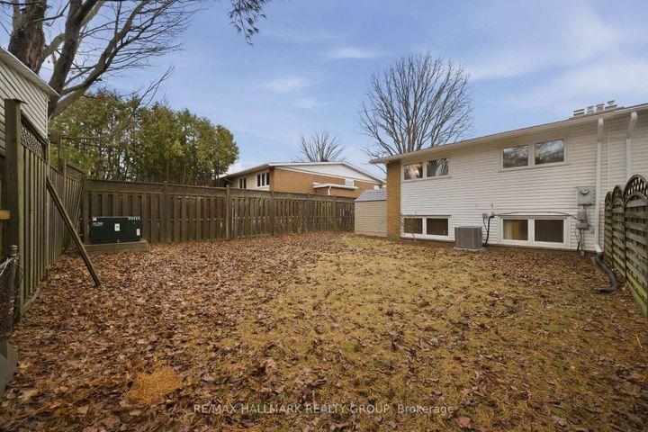 Photo 35 at 69 Woodmount Crescent, Nepean (Borden Farm/Stewart Farm/Carleton Heights/Parkwood Hills), Ottawa