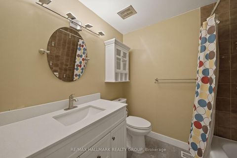 Photo 12 at 69 Woodmount Crescent, Nepean (Borden Farm/Stewart Farm/Carleton Heights/Parkwood Hills), Ottawa