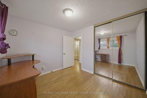 Photo 15 at 69 Woodmount Crescent, Nepean (Borden Farm/Stewart Farm/Carleton Heights/Parkwood Hills), Ottawa