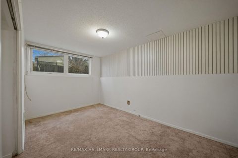 Photo 22 at 69 Woodmount Crescent, Nepean (Borden Farm/Stewart Farm/Carleton Heights/Parkwood Hills), Ottawa