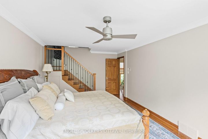 Photo 21 at 37 Revol Road, Nepean (Merivale Gardens), Ottawa