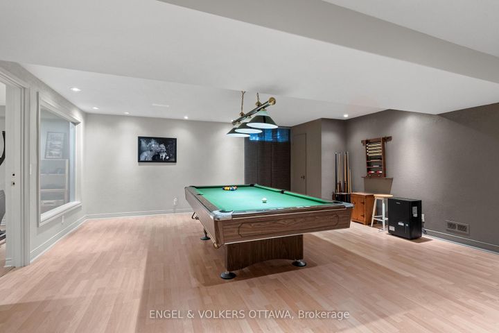 Photo 31 at 37 Revol Road, Nepean (Merivale Gardens), Ottawa