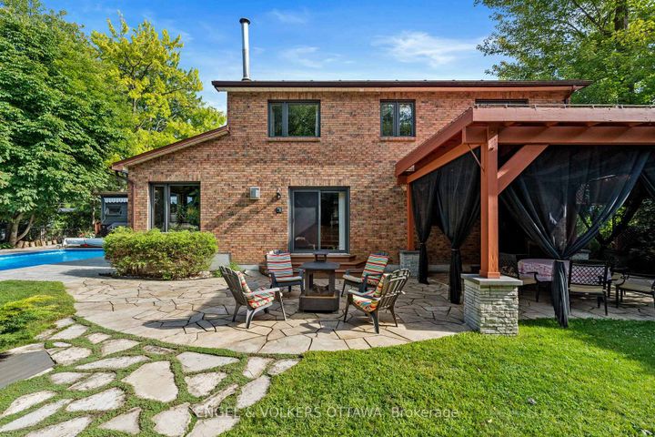 Photo 40 at 37 Revol Road, Nepean (Merivale Gardens), Ottawa