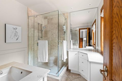 Photo 20 at 37 Revol Road, Nepean (Merivale Gardens), Ottawa