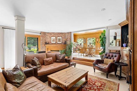 Photo 23 at 37 Revol Road, Nepean (Merivale Gardens), Ottawa