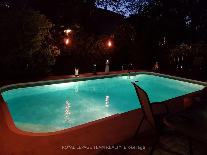 Photo 35 at 16 Pickwick Drive, Nepean (Cedargrove/Fraserdale), Ottawa