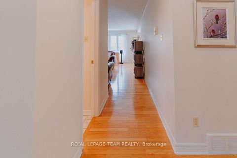 Photo 6 at 16 Pickwick Drive, Nepean (Cedargrove/Fraserdale), Ottawa