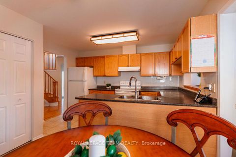 Photo 16 at 16 Pickwick Drive, Nepean (Cedargrove/Fraserdale), Ottawa