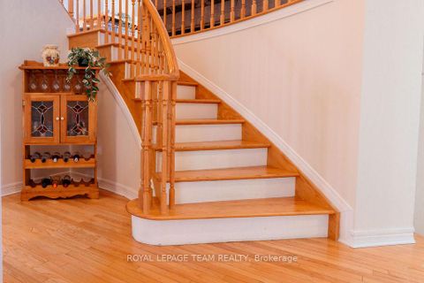 Photo 17 at 16 Pickwick Drive, Nepean (Cedargrove/Fraserdale), Ottawa