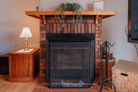 Photo 21 at 16 Pickwick Drive, Nepean (Cedargrove/Fraserdale), Ottawa