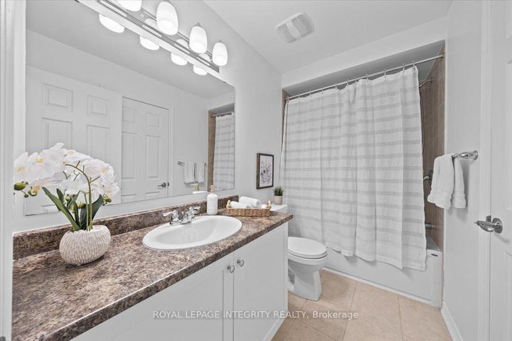 Photo 25 at 78 Lyrid Private, Nepean (Half Moon Bay), Ottawa