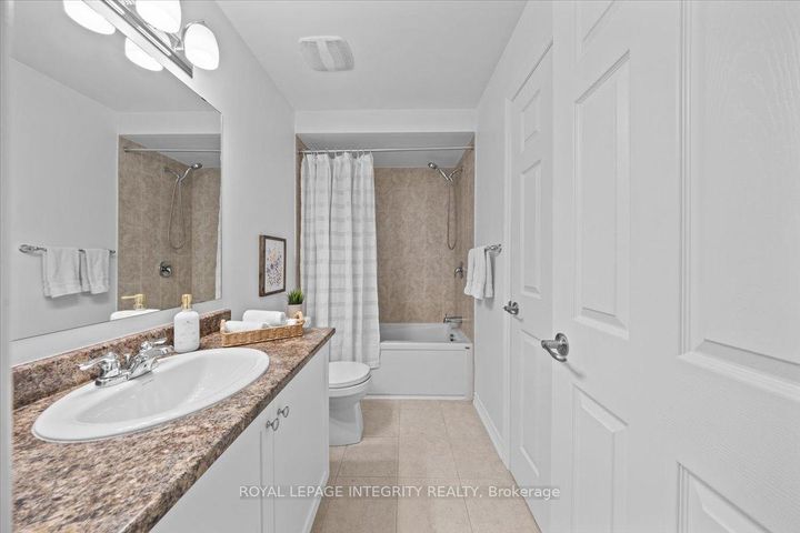 Photo 26 at 78 Lyrid Private, Nepean (Half Moon Bay), Ottawa