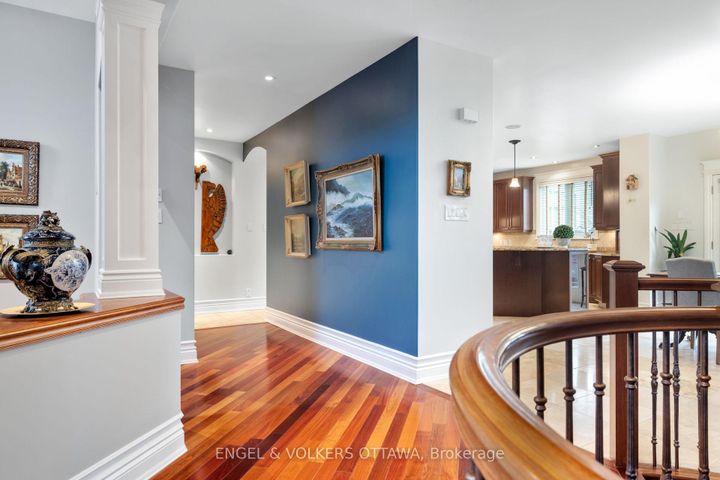 Photo 11 at 453 Rahul Crescent, Nepean (Mooneys Bay), Ottawa