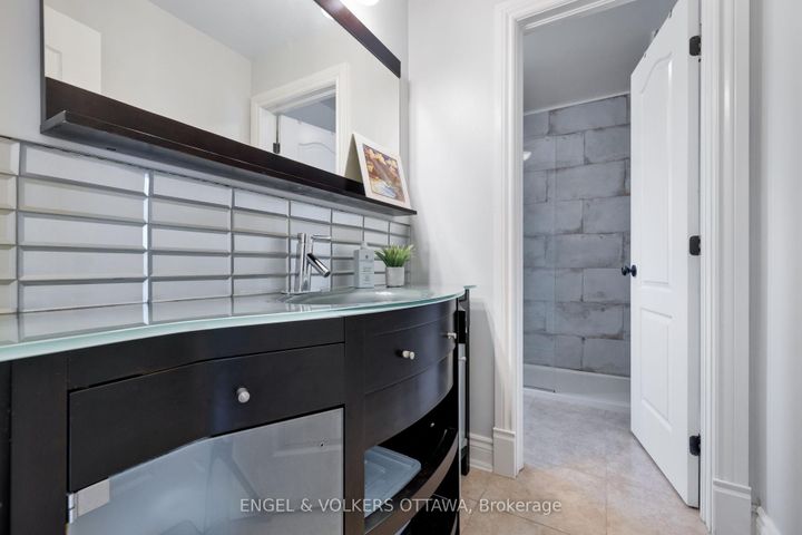 Photo 35 at 453 Rahul Crescent, Nepean (Mooneys Bay), Ottawa