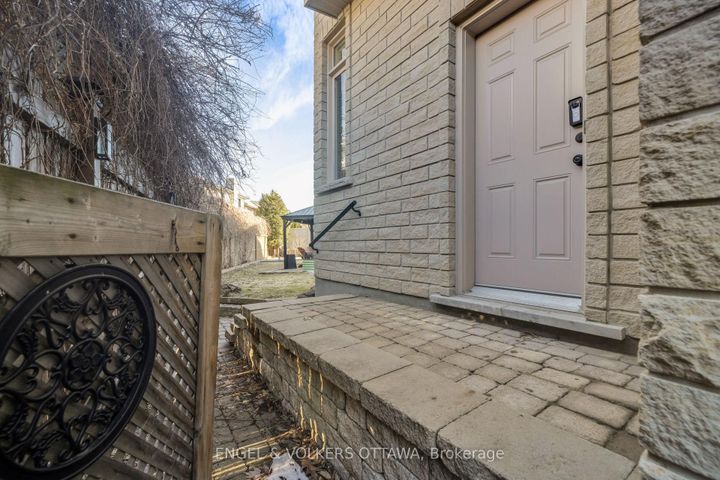 Photo 43 at 453 Rahul Crescent, Nepean (Mooneys Bay), Ottawa