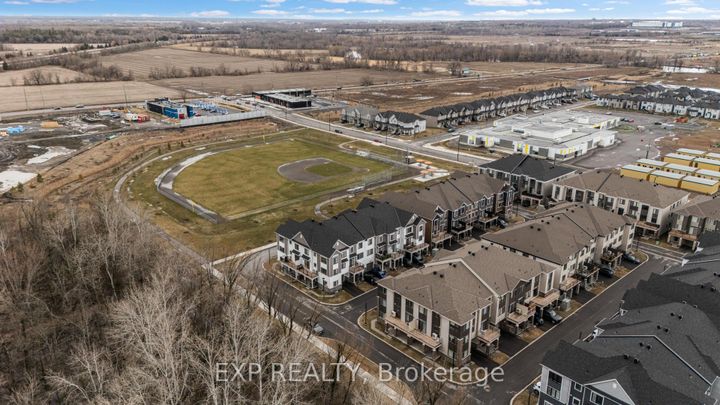 Photo 3 at 720 Hydrus Private, Nepean (Half Moon Bay), Ottawa