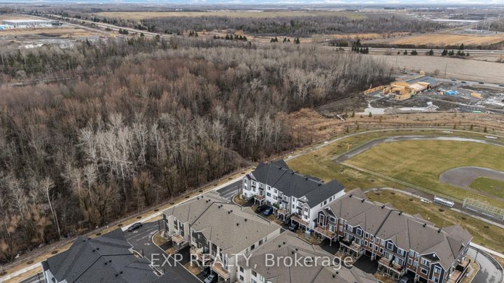 Photo 4 at 720 Hydrus Private, Nepean (Half Moon Bay), Ottawa