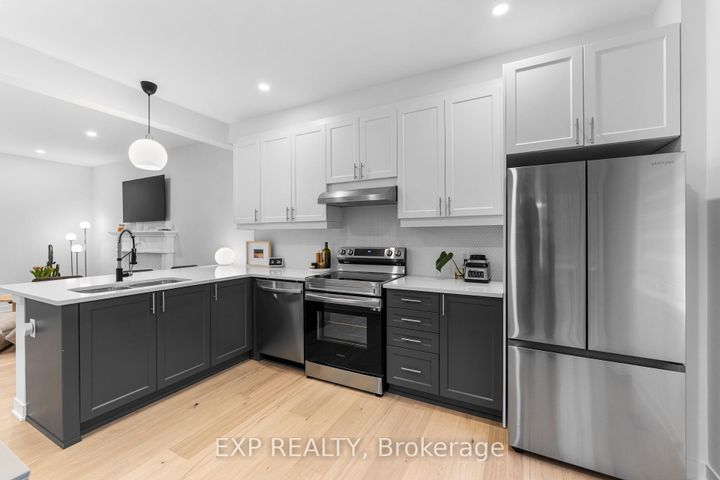 Photo 18 at 720 Hydrus Private, Nepean (Half Moon Bay), Ottawa