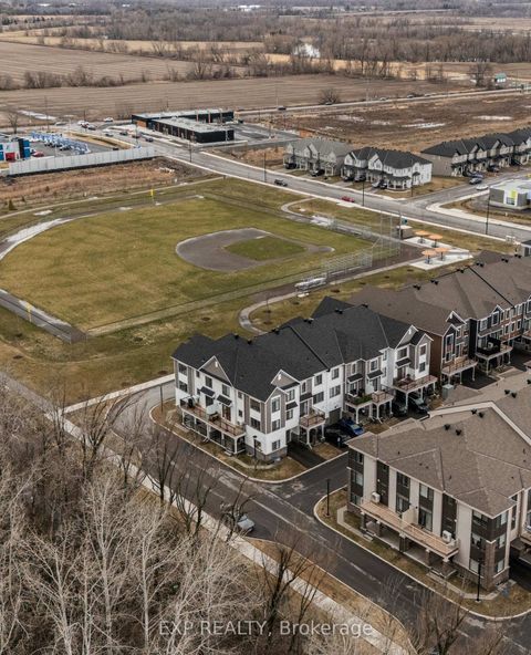 Photo 2 at 720 Hydrus Private, Nepean (Half Moon Bay), Ottawa