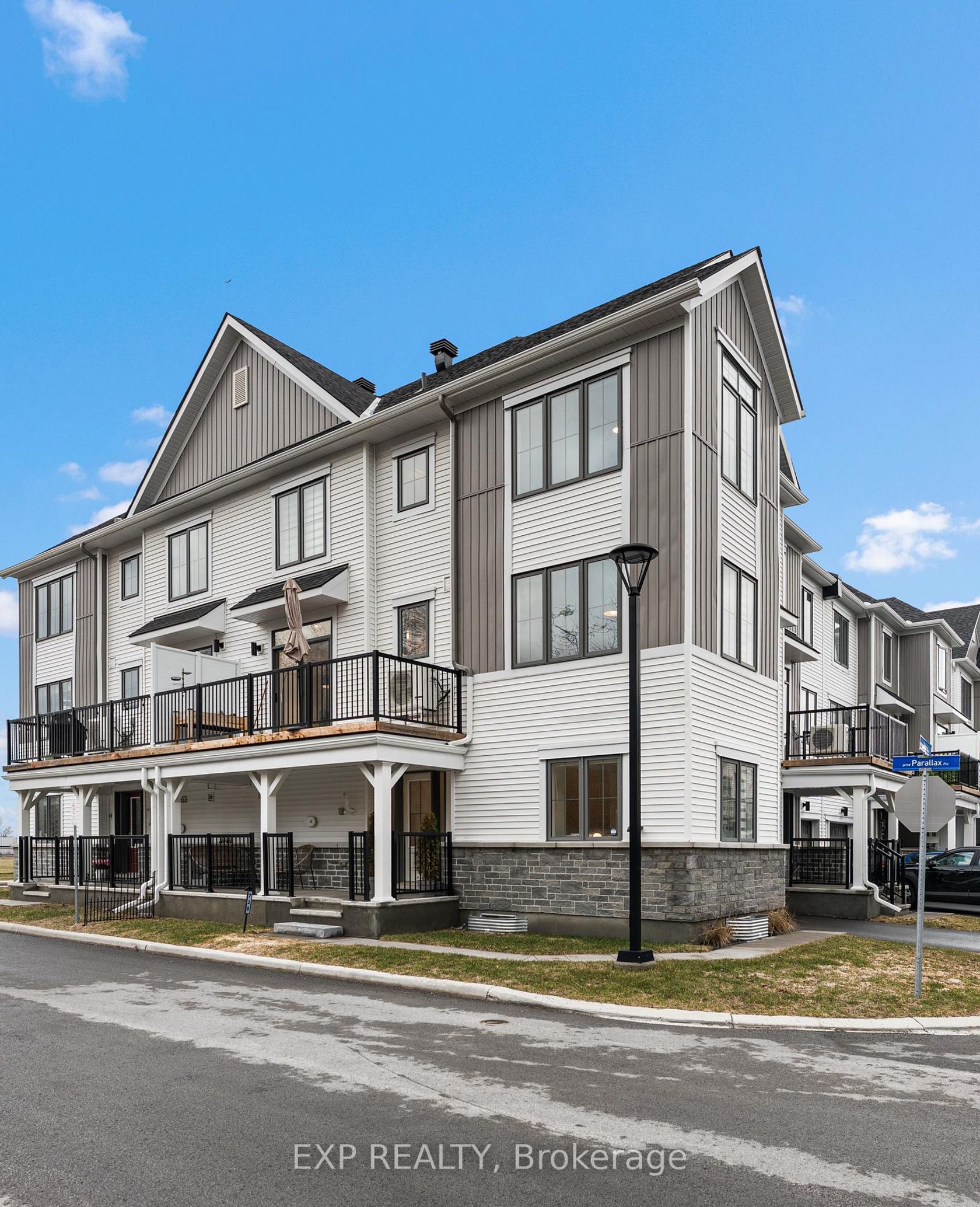 720 Hydrus Private, Nepean (Half Moon Bay), Ottawa 
