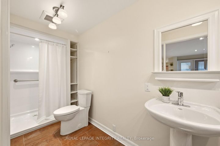 Photo 34 at 68 Beaver Ridge, Nepean (City View/Skyline/Fisher Heights/Parkwood Hills), Ottawa