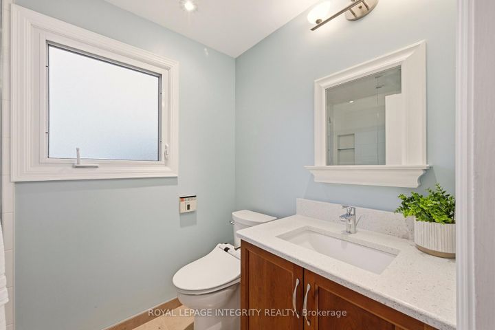 Photo 37 at 68 Beaver Ridge, Nepean (City View/Skyline/Fisher Heights/Parkwood Hills), Ottawa