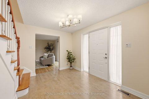 Photo 2 at 68 Beaver Ridge, Nepean (City View/Skyline/Fisher Heights/Parkwood Hills), Ottawa
