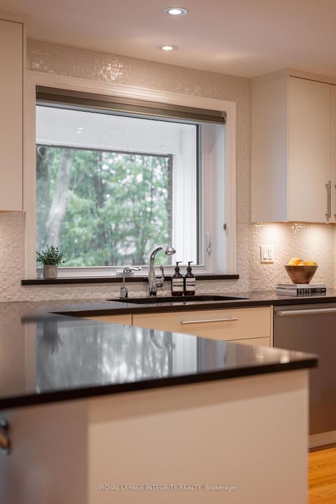 Photo 19 at 68 Beaver Ridge, Nepean (City View/Skyline/Fisher Heights/Parkwood Hills), Ottawa