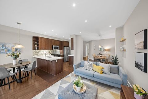 Photo 9 at 278 Fergus Crescent, Nepean (Cedargrove/Fraserdale), Ottawa