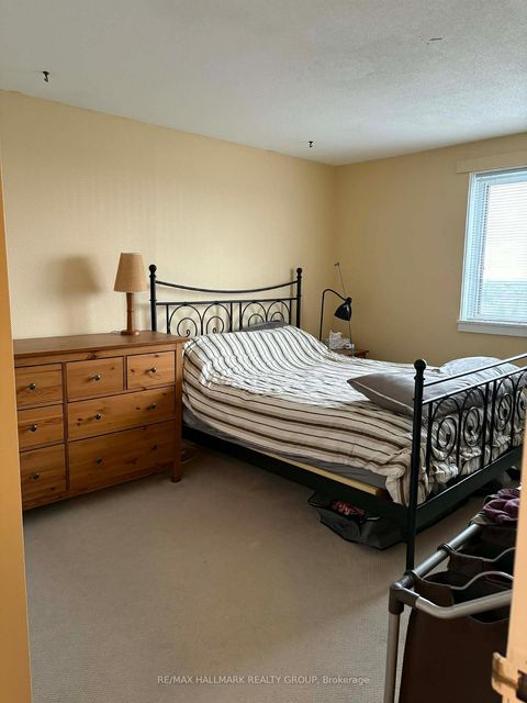 Photo 11 at 1217 - 20 Chesterton Drive, Nepean (Borden Farm/Stewart Farm/Carleton Heights/Parkwood Hills), Ottawa