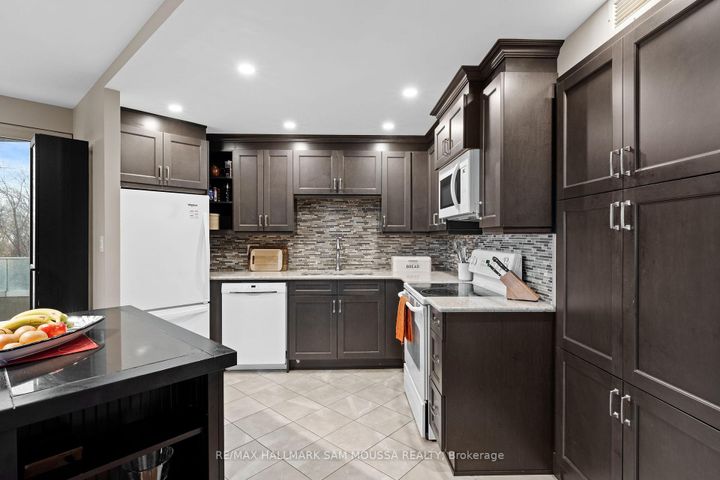 Photo 11 at 504 - 3105 Carling Avenue, Nepean (Bayshore), Ottawa