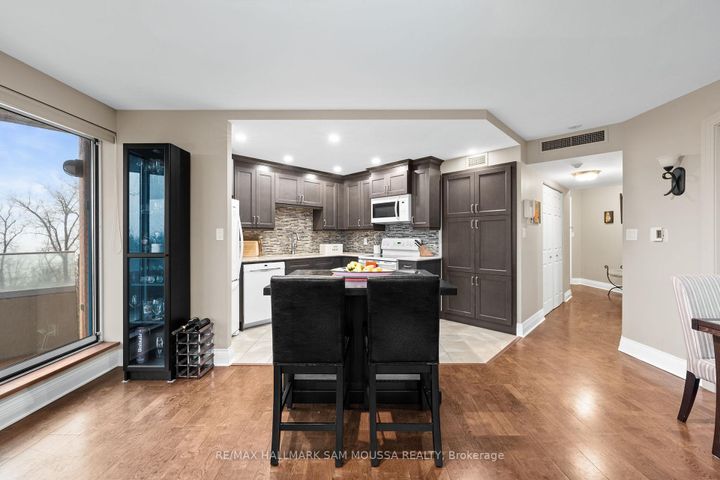 Photo 15 at 504 - 3105 Carling Avenue, Nepean (Bayshore), Ottawa