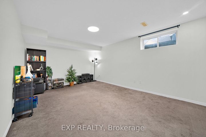 Photo 19 at 436 Claridge Drive, Nepean (Longfields), Ottawa