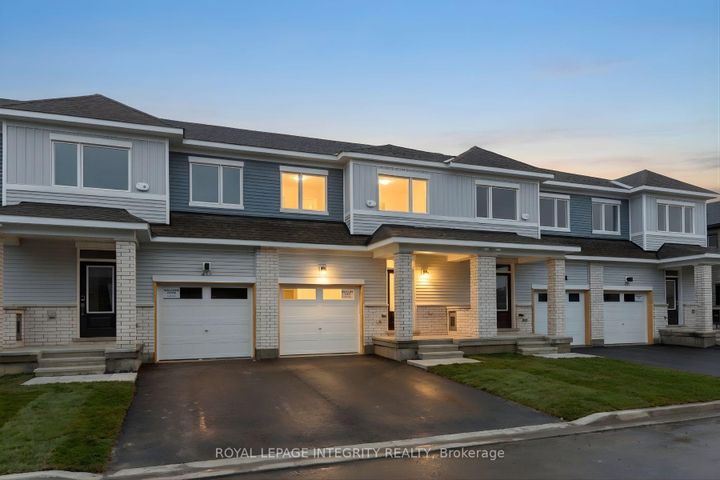 Photo 1 at 418 Les Emmerson Drive, Nepean (Heritage Park), Ottawa