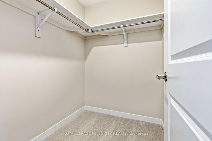 Photo 25 at 418 Les Emmerson Drive, Nepean (Heritage Park), Ottawa