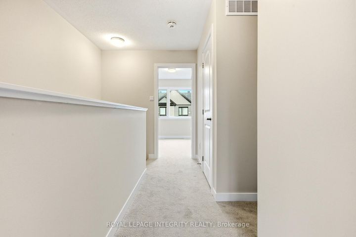 Photo 29 at 418 Les Emmerson Drive, Nepean (Heritage Park), Ottawa