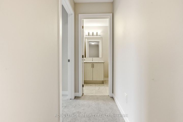 Photo 34 at 418 Les Emmerson Drive, Nepean (Heritage Park), Ottawa