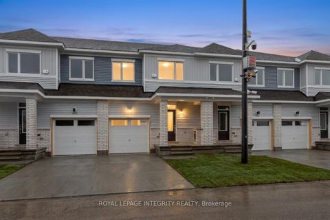 Photo 0 at 418 Les Emmerson Drive, Nepean (Heritage Park), Ottawa