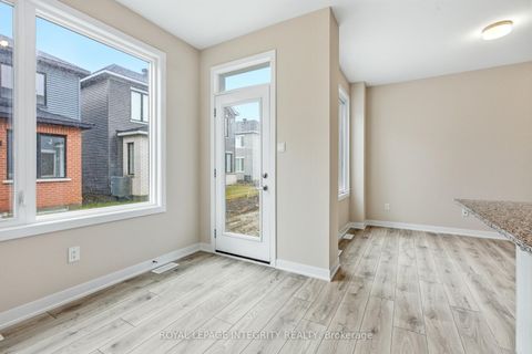 Photo 9 at 418 Les Emmerson Drive, Nepean (Heritage Park), Ottawa