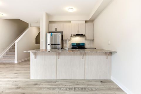 Photo 16 at 418 Les Emmerson Drive, Nepean (Heritage Park), Ottawa