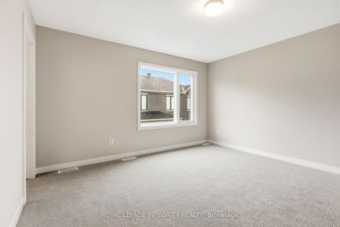 Photo 23 at 418 Les Emmerson Drive, Nepean (Heritage Park), Ottawa
