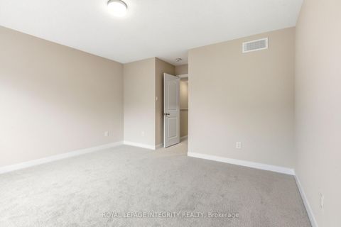 Photo 33 at 418 Les Emmerson Drive, Nepean (Heritage Park), Ottawa